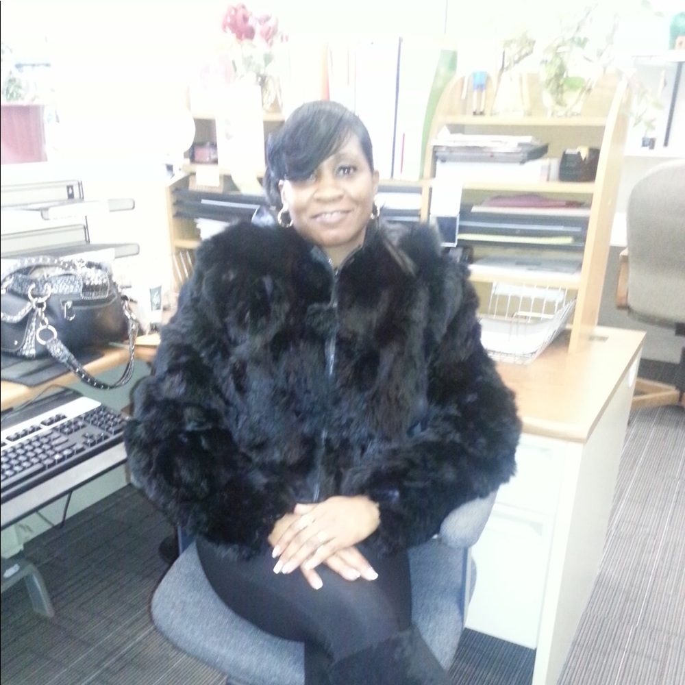 Meet your Posher, Angelique